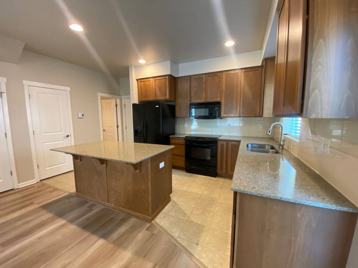 Townhouse for rent at 2130 N Country Vista Blvd, Liberty Lake, WA 99019