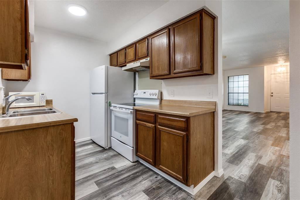 Condo for rent at 2111 E Belt Line Rd #2111168B, Richardson, TX 75081