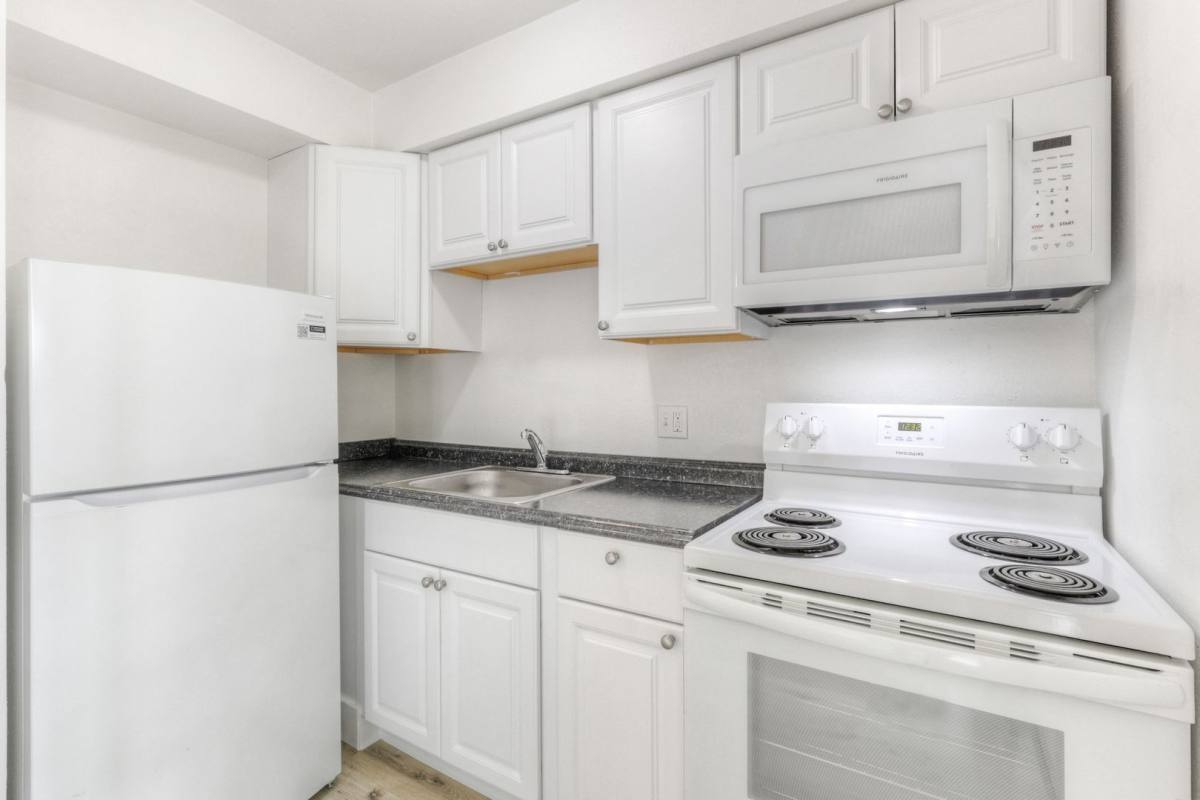 Apartment for rent at 1400 Fulton Ave, Sacramento, CA 95825