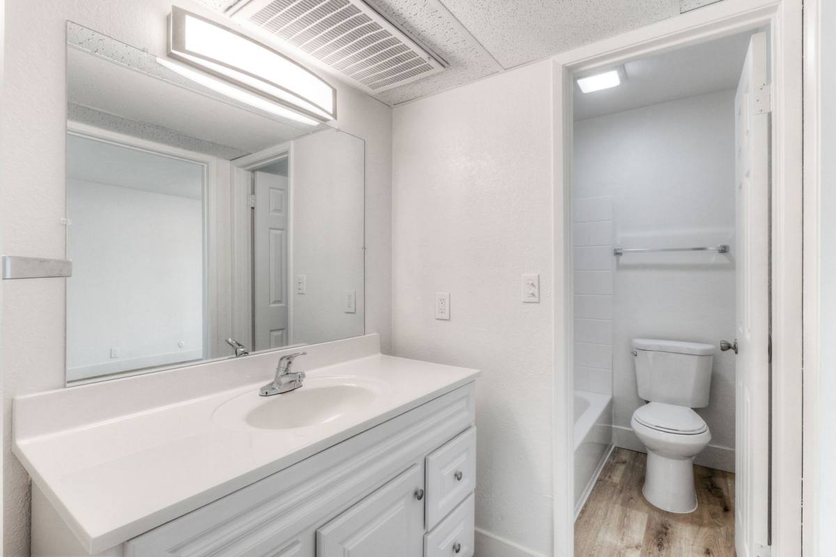 Apartment for rent at 1400 Fulton Ave, Sacramento, CA 95825