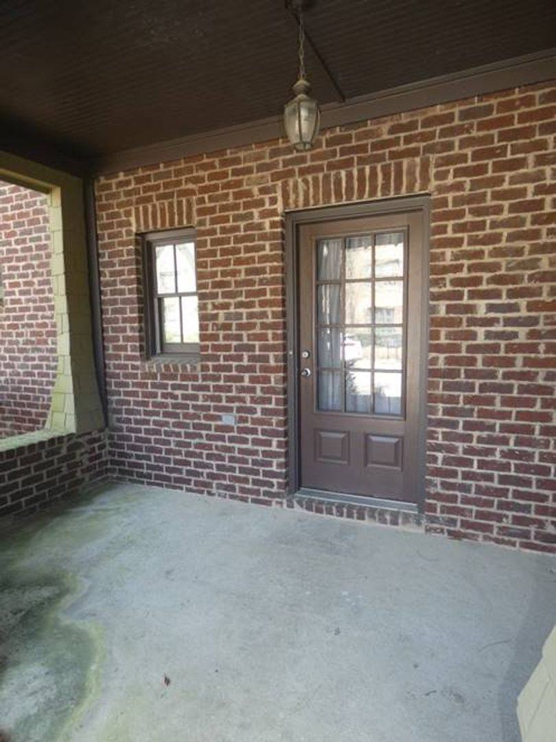 Townhouse for rent at 1543 Inverness Cove Lane, Birmingham, AL 35242