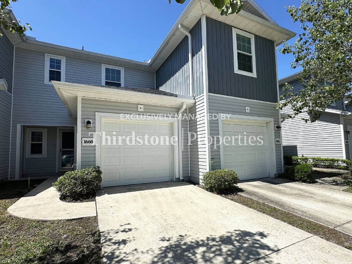 Townhouse for rent at 1660 Biscayne Bay Circle, Jacksonville, FL 32218