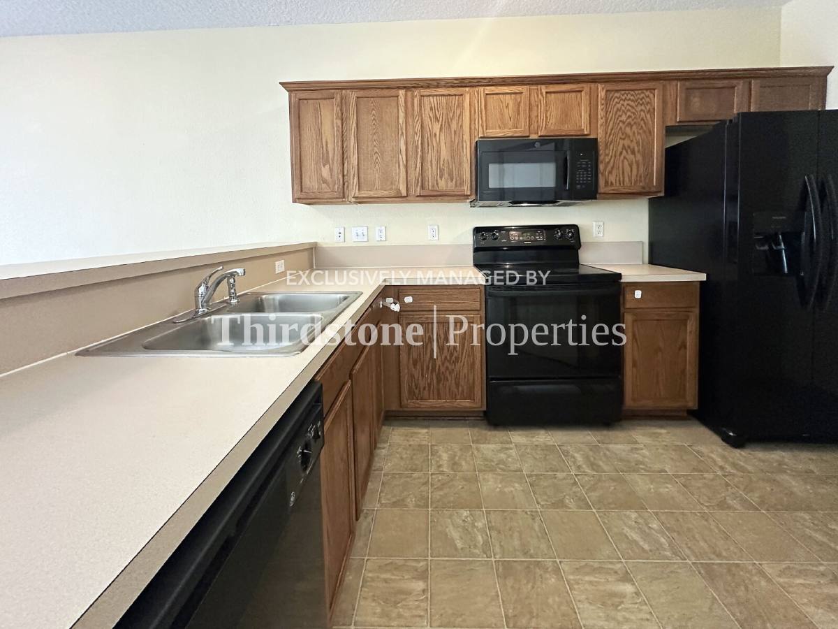 Townhouse for rent at 1660 Biscayne Bay Circle, Jacksonville, FL 32218
