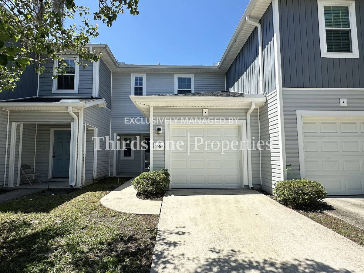 Townhouse for rent at 1660 Biscayne Bay Circle, Jacksonville, FL 32218