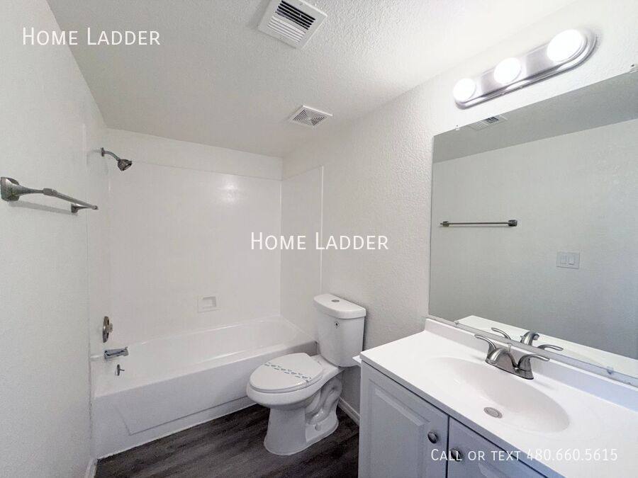 Apartment for rent at 4957 S Park Ave #202, Tucson, AZ 85706