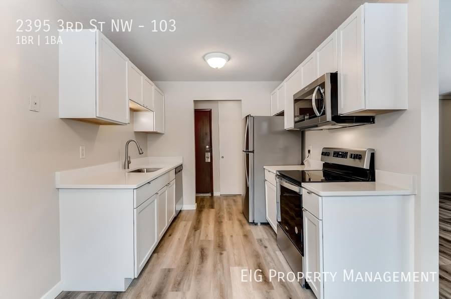 Apartment for rent at 2395 3rd St NW #103, Saint Paul, MN 55112