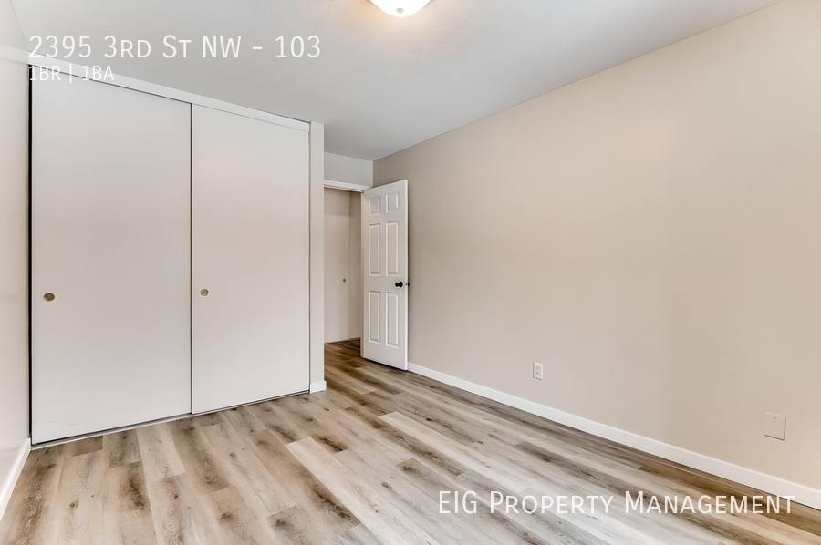 Apartment for rent at 2395 3rd St NW #103, Saint Paul, MN 55112