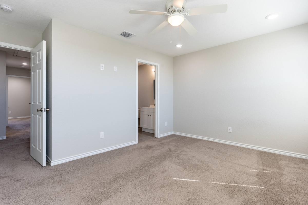 Apartment for rent at 6934 Crestway Dr #2, San Antonio, TX 78239