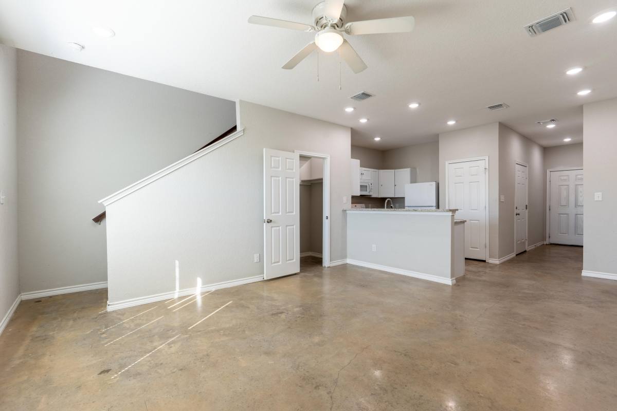 Apartment for rent at 6934 Crestway Dr #2, San Antonio, TX 78239