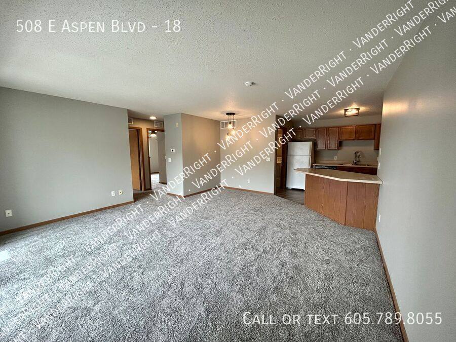 508 E Aspen Blvd #18, Brandon, SD 57005 - Apartment for Rent - Image 5