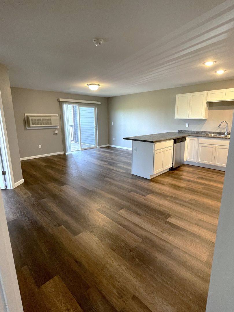 Apartment for rent at 750 E Front St, Albert Lea, MN 56007