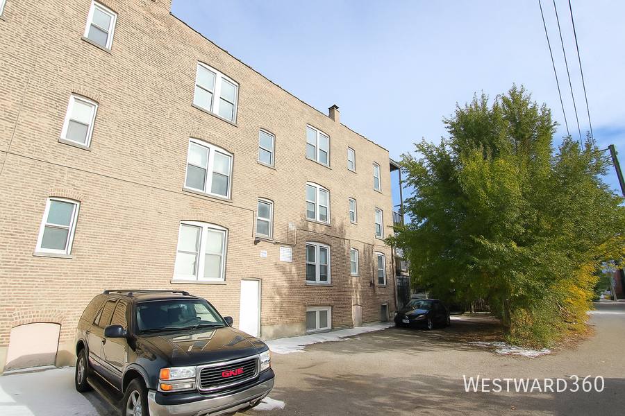 Apartment for rent at 1141 S Francisco Ave #R3, Chicago, IL 60612