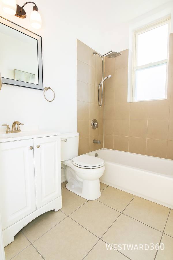 Apartment for rent at 1141 S Francisco Ave #R3, Chicago, IL 60612