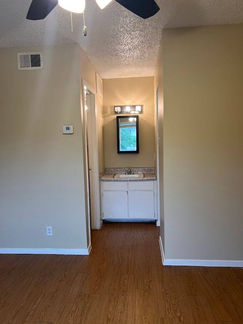 Apartment for rent at 202 E 32nd St #3, Austin, TX 78703