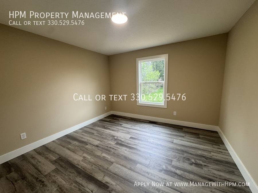 Townhouse for rent at 5139 13th St SW, Canton, OH 44710