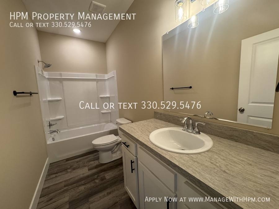 Townhouse for rent at 5139 13th St SW, Canton, OH 44710