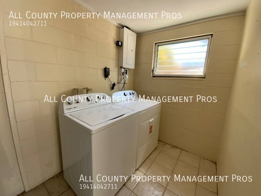 House for rent at 2629 Grand Cayman St, Sarasota, FL 34231