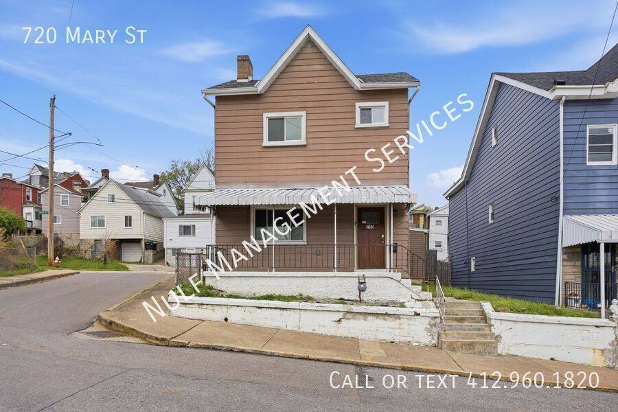 House for rent at 720 Mary St, McKees Rocks, PA 15136