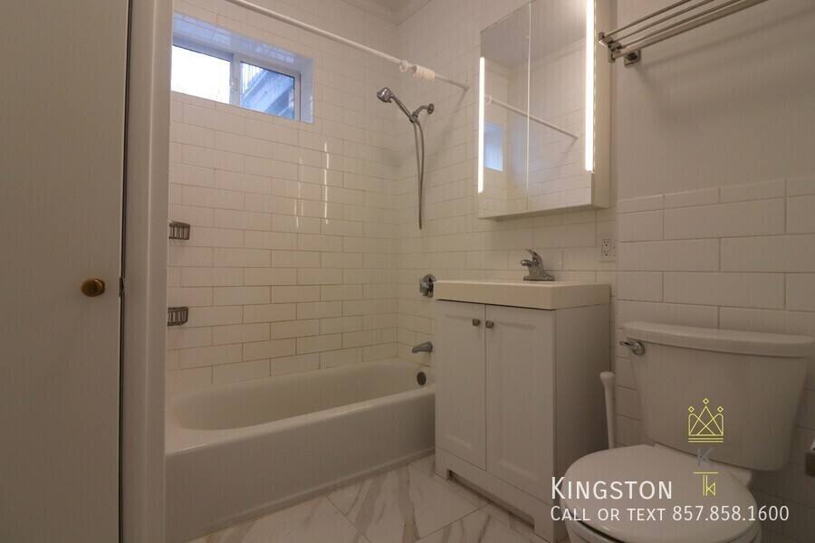 Apartment for rent at 12 Park St #1R, Brookline, MA 02446