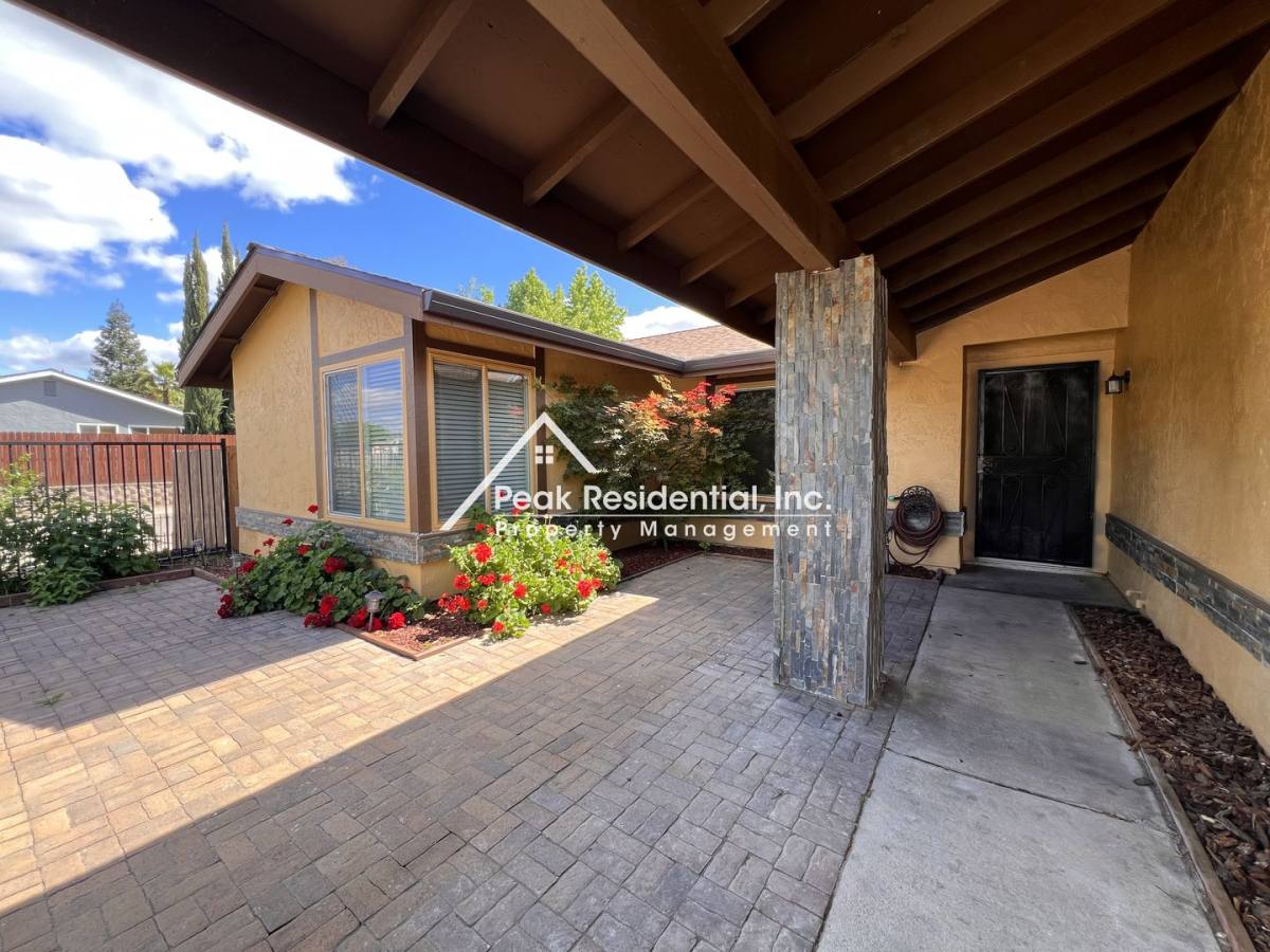House for rent at 6249 Sunmist Way, Citrus Heights, CA 95621