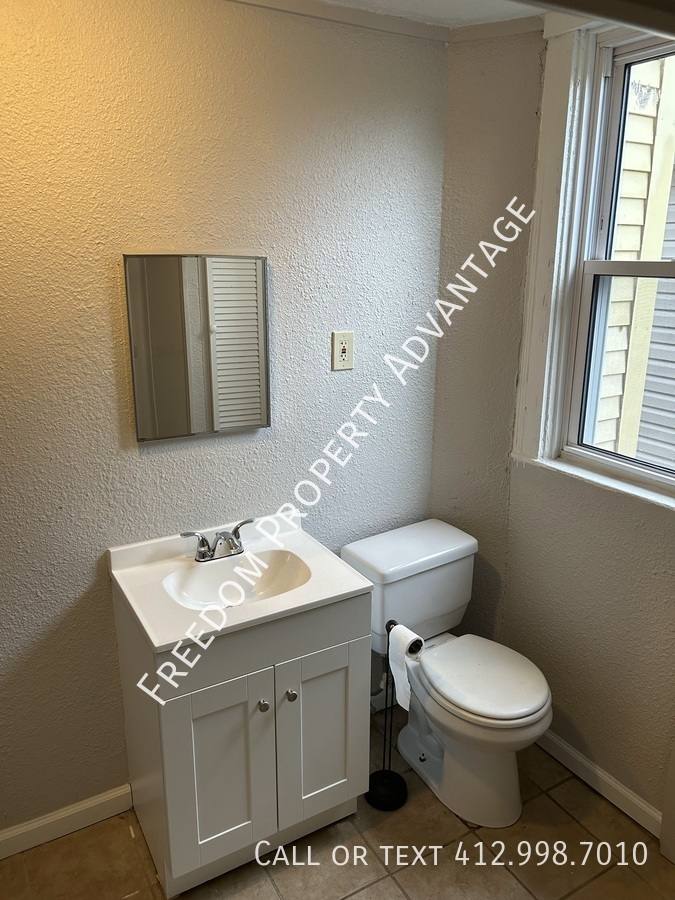 House for rent at 905 Cherokee St, Pittsburgh, PA 15219