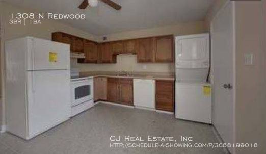 House for rent at 1308 N Redwood, Independence, MO 64056