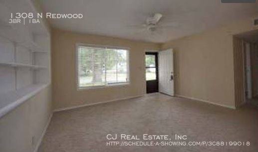 House for rent at 1308 N Redwood, Independence, MO 64056