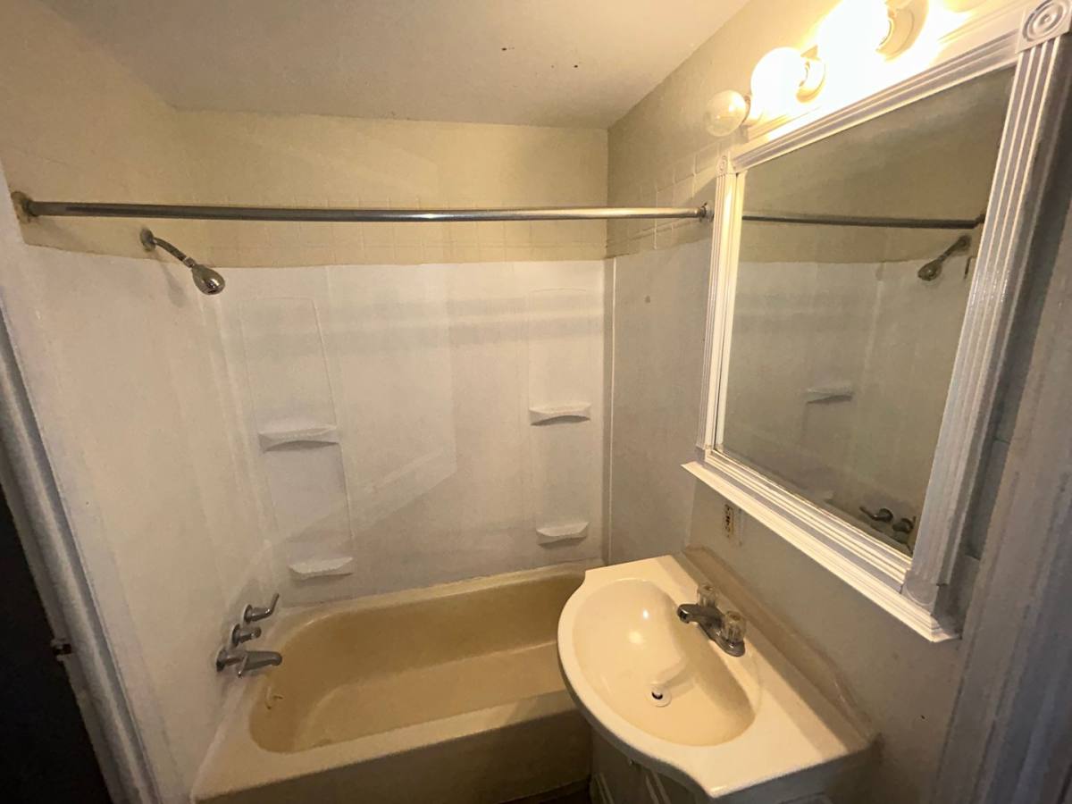 House for rent at 27 Passaic St, Trenton, NJ 08618