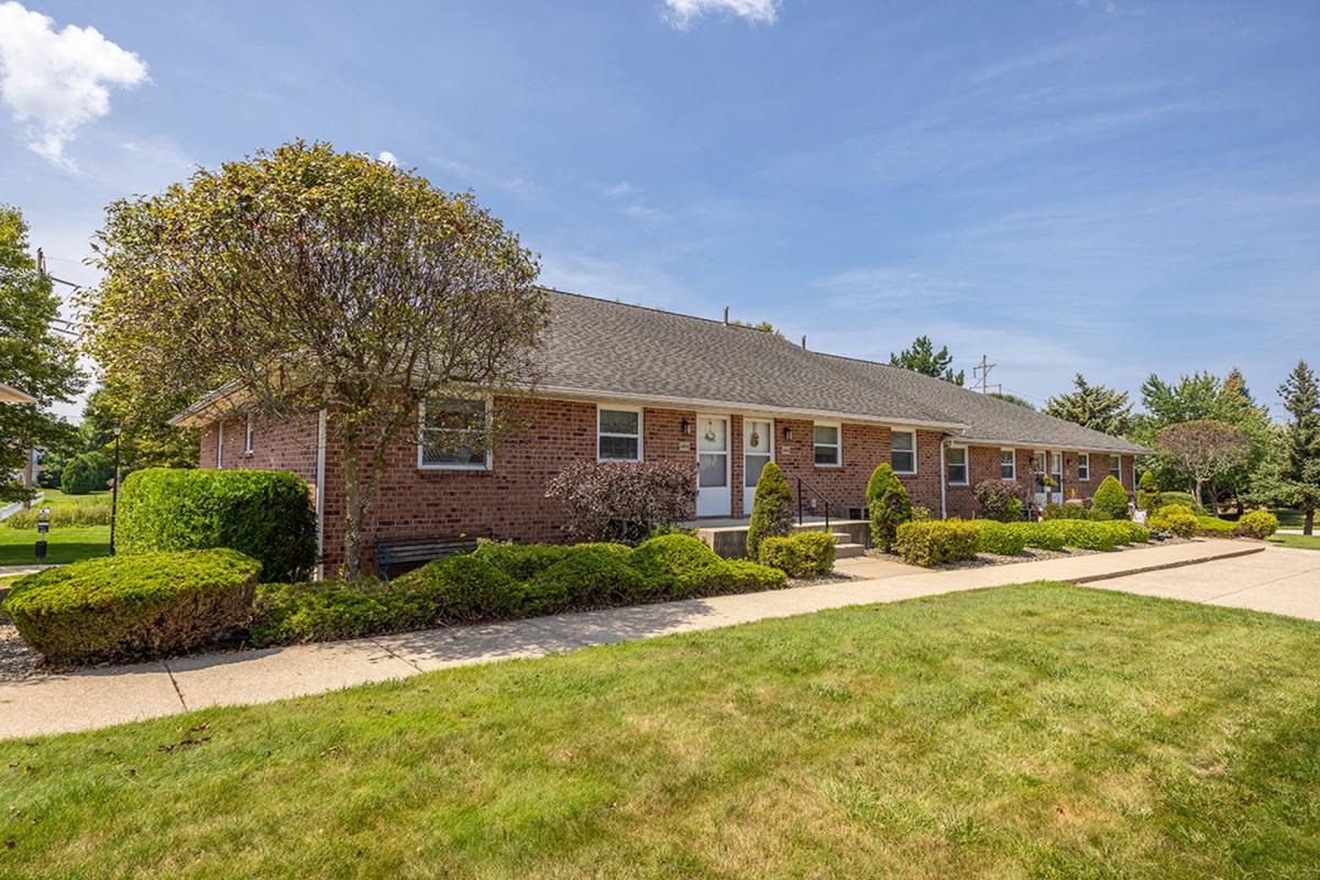 Apartment for rent at 4601 - 4643 Idyllbrook Village Dr, Erie, PA 16506