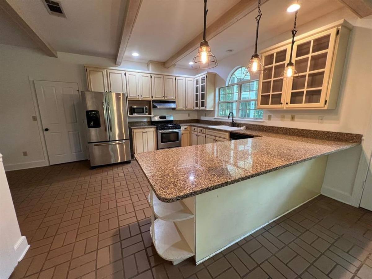 House for rent at 1381 Manor, Tallahassee, FL 32312