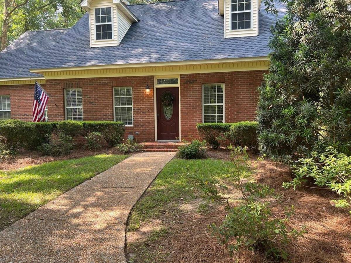 House for rent at 1381 Manor, Tallahassee, FL 32312