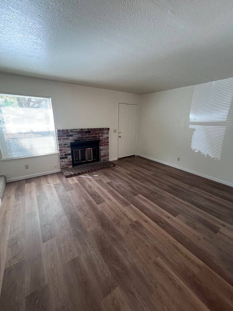 Condo for rent at 9127 Newhall Dr, Sacramento, CA 95826