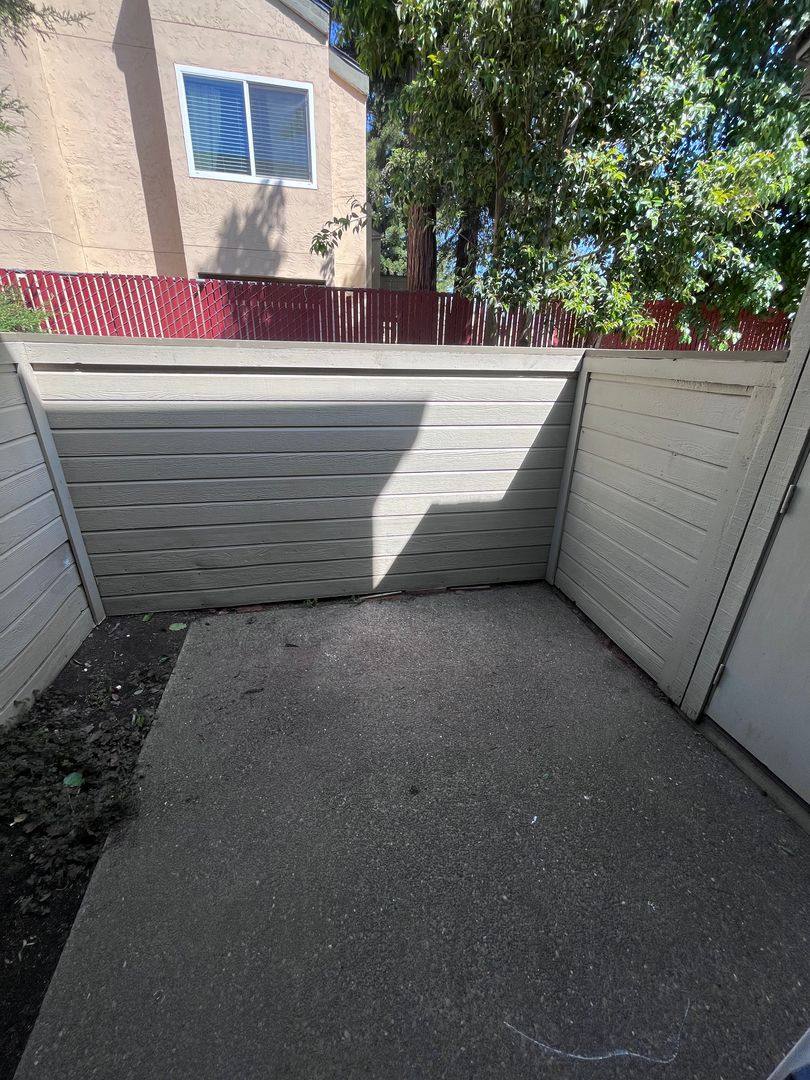 Condo for rent at 9127 Newhall Dr, Sacramento, CA 95826
