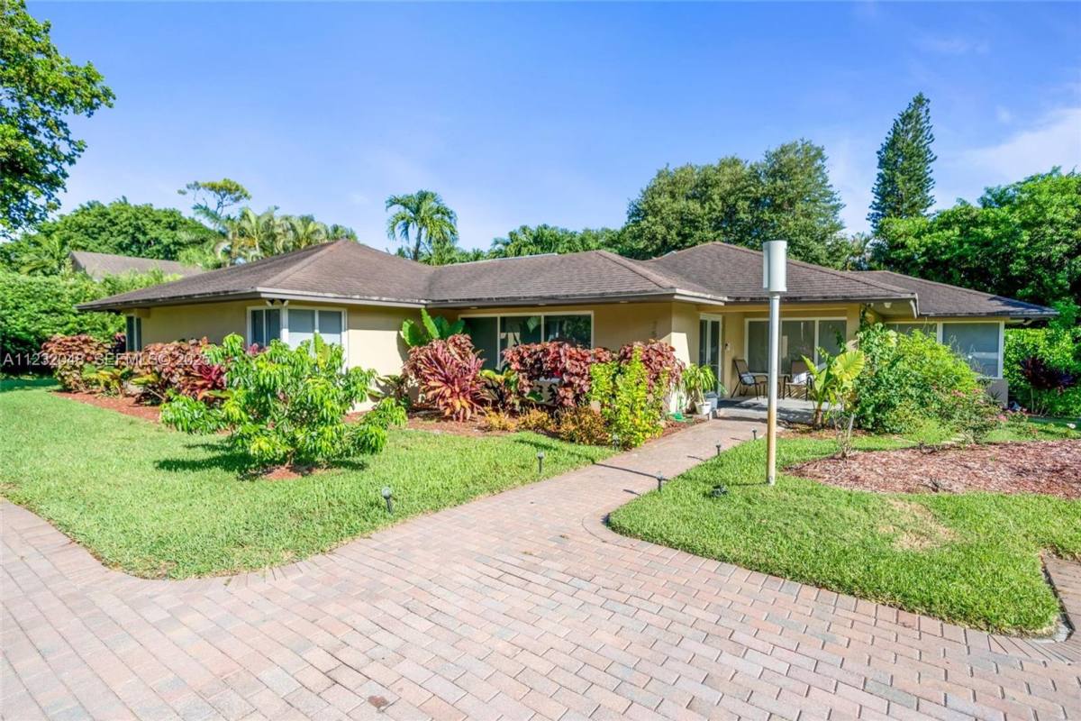 House for rent at 7544 SW 78th Terrace, Miami, FL 33143