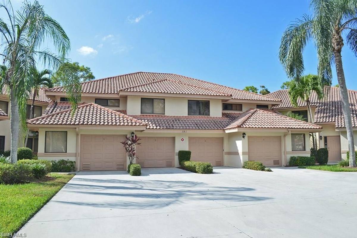 House for rent at 191 Bennington Dr, Naples, FL 34104