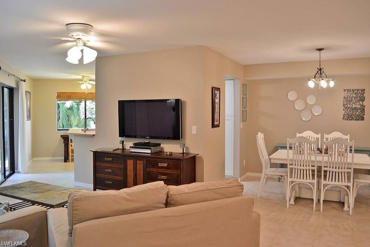 House for rent at 191 Bennington Dr, Naples, FL 34104