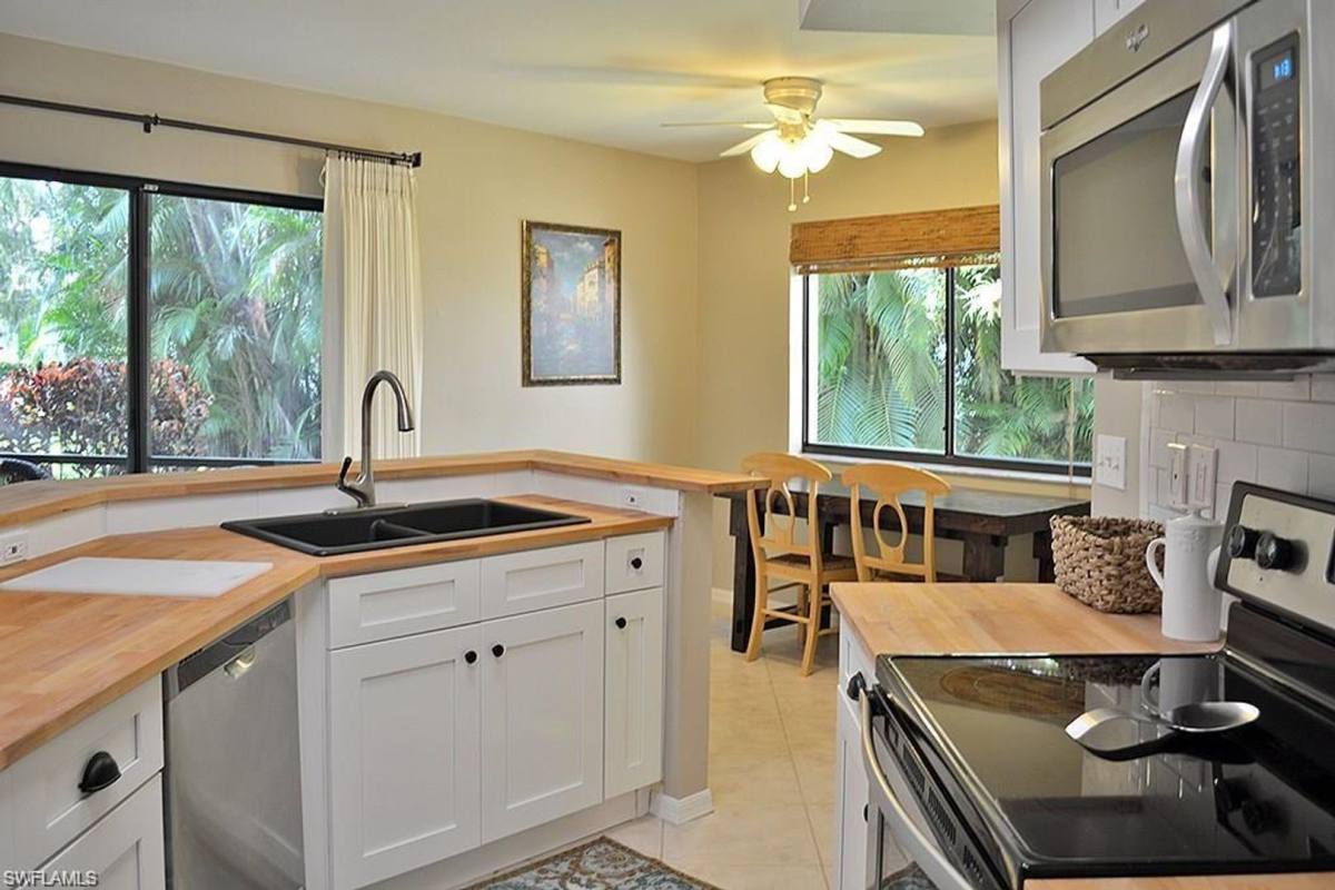 House for rent at 191 Bennington Dr, Naples, FL 34104