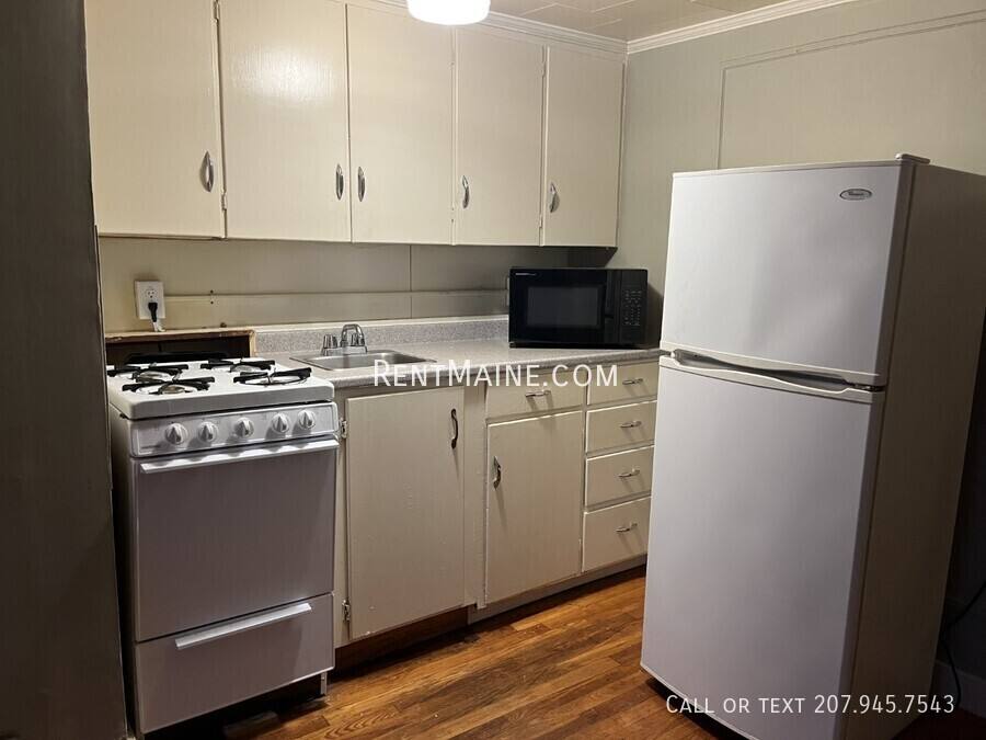 Apartment for rent at 200 Center St #3, Old Town, ME 04468