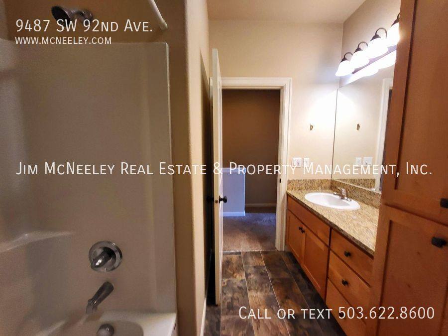 Townhouse for rent at 9487 SW 92nd Ave, Portland, OR 97223
