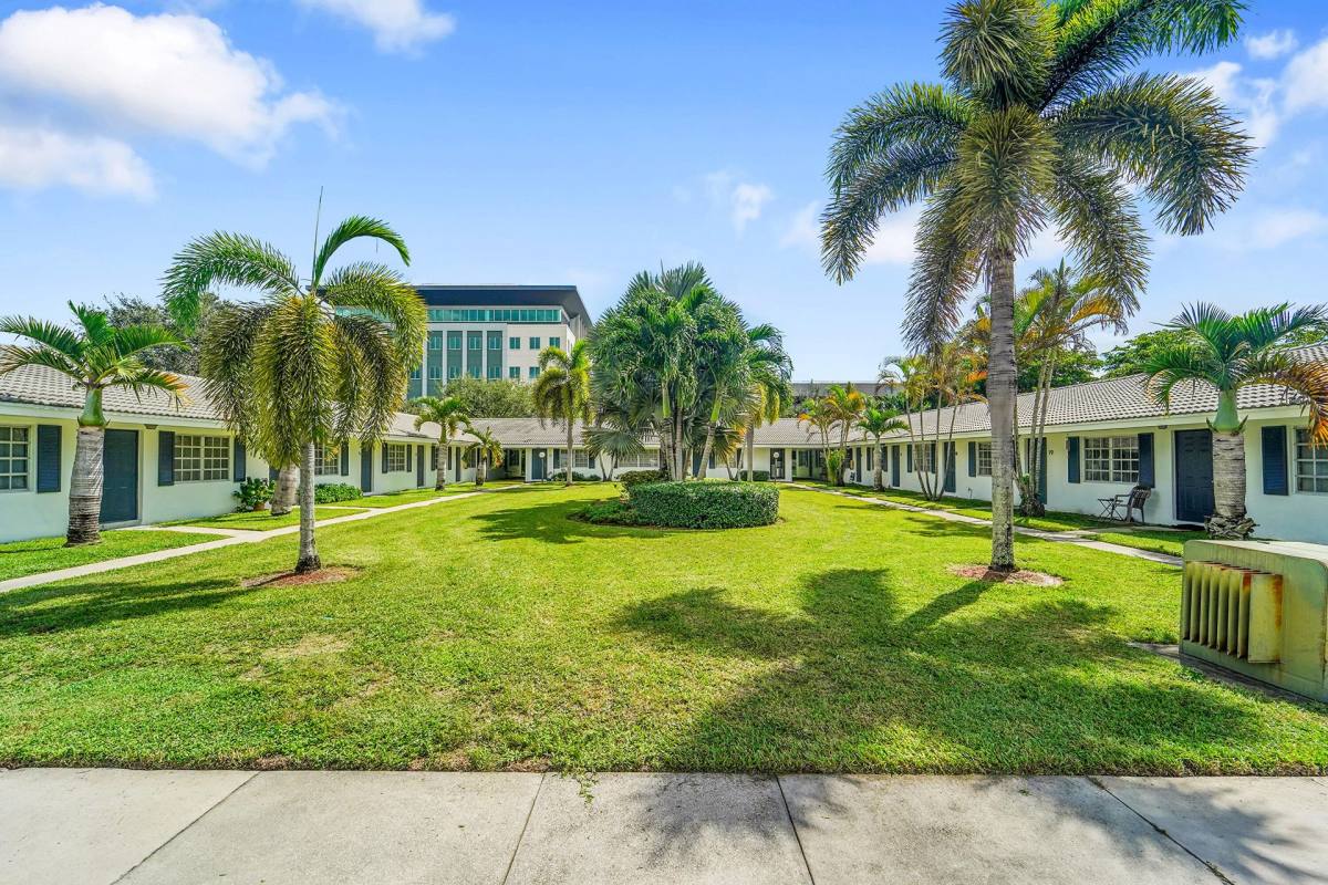 Apartment for rent at 3249 Coral Hills Dr #10, Coral Springs, FL 33065
