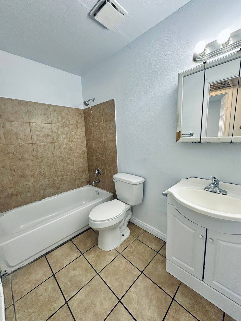 Apartment for rent at 3620 Ala Dr, Las Vegas, NV 89103