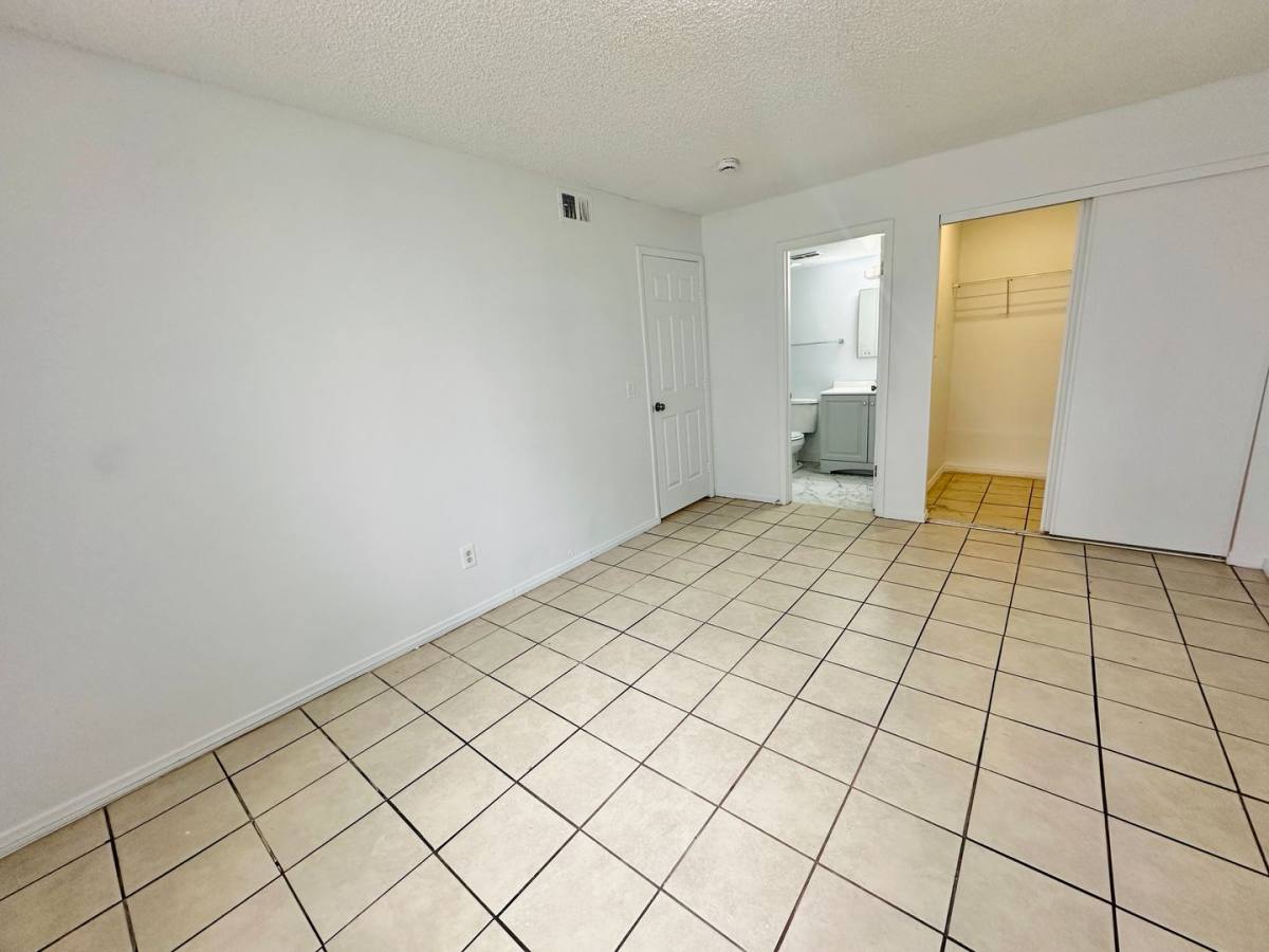 Apartment for rent at 3620 Ala Dr, Las Vegas, NV 89103