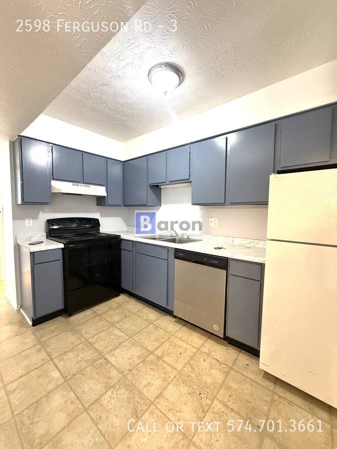 Apartment for rent at 2598 Ferguson Rd #3, Cincinnati, OH 45238