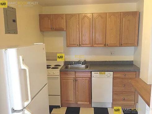 Apartment for rent at 470 Beacon St #8, Boston, MA 02115