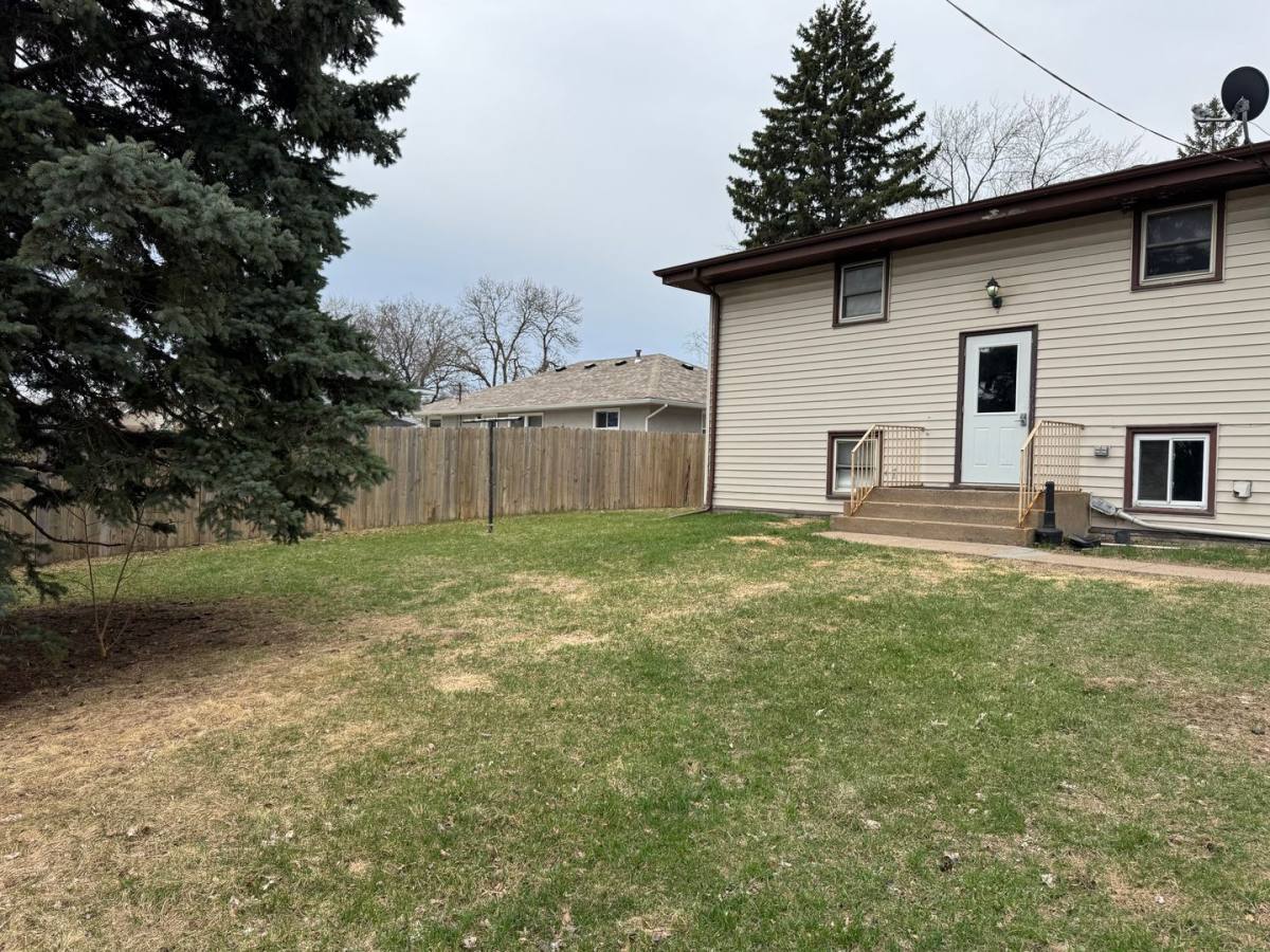 Apartment for rent at 6061 2nd St NE, Minneapolis, MN 55432