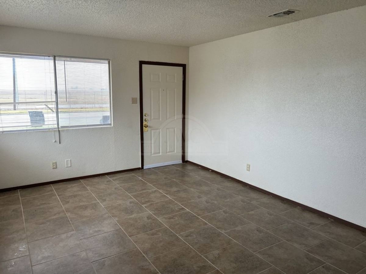 Townhouse for rent at 2409 Shoemaker Dr, Killeen, TX 76543