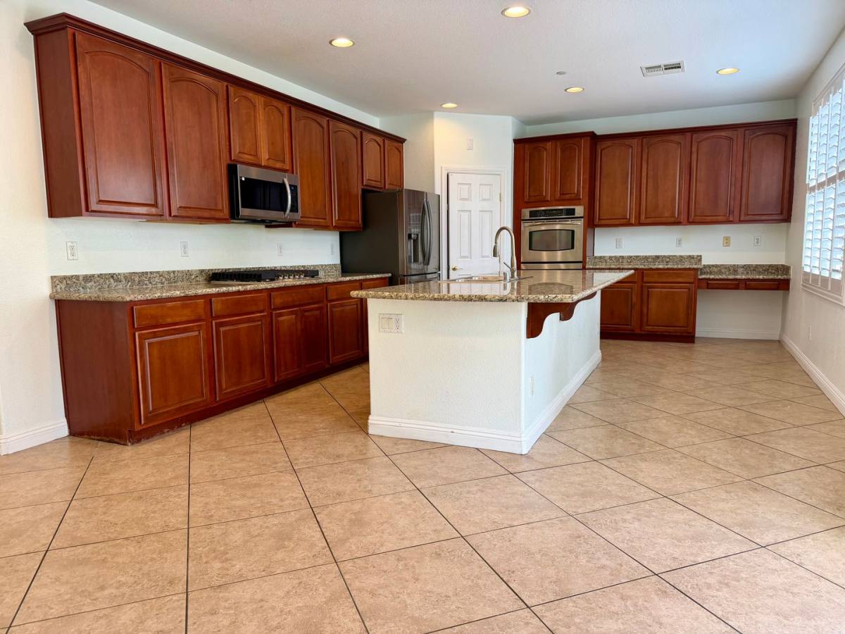 House for rent at 7873 Sleeping Lily Dr, Las Vegas, NV 89178