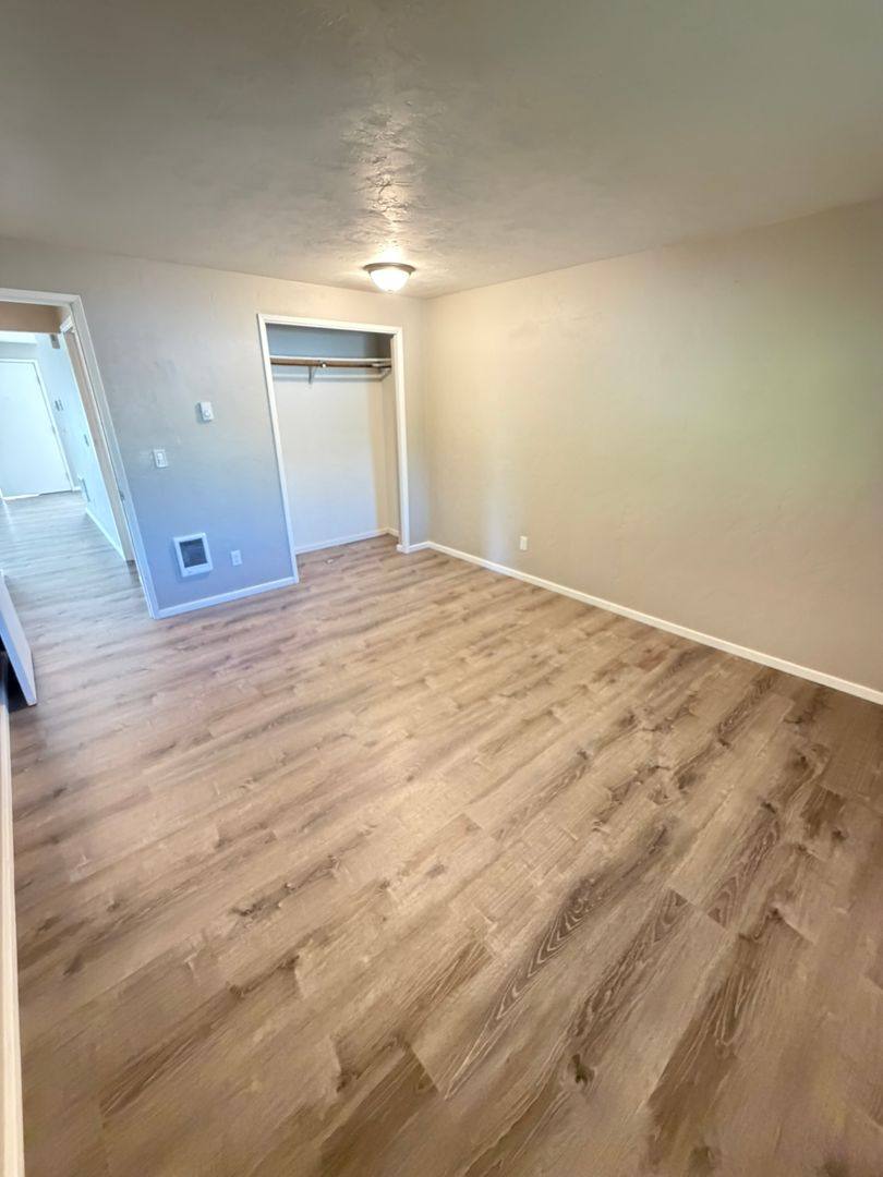 Apartment for rent at 198 E Milton St, Lebanon, OR 97355