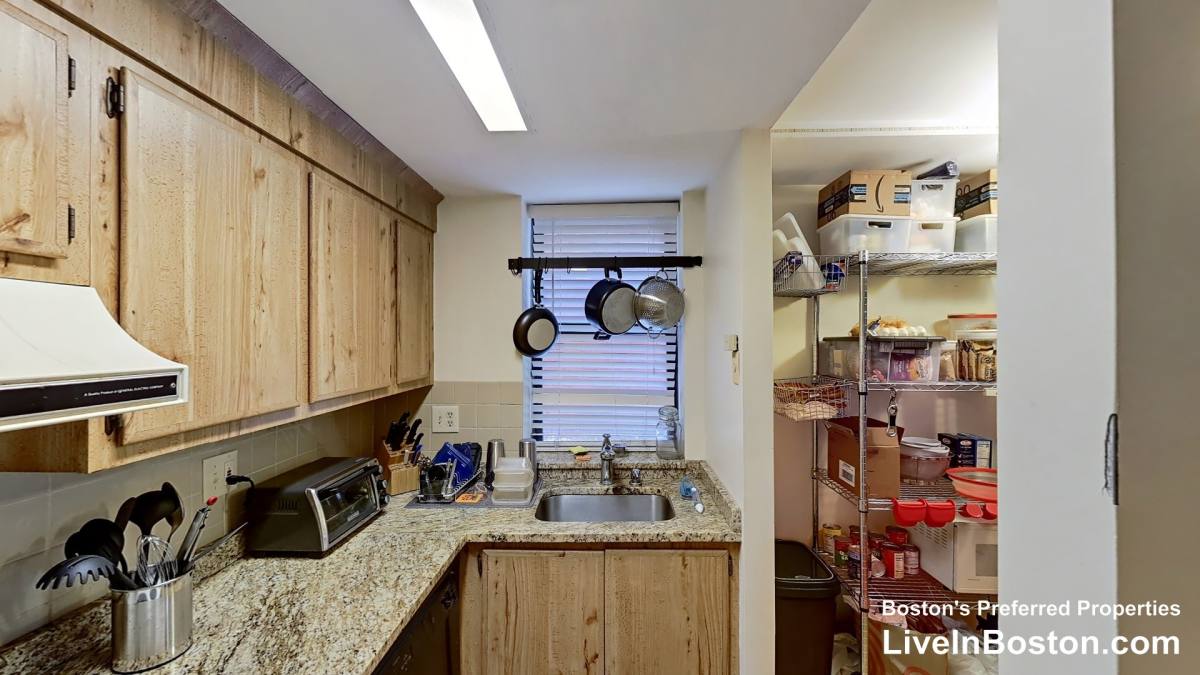Condo for rent at 111 Gainsborough St #5, Boston, MA 02115