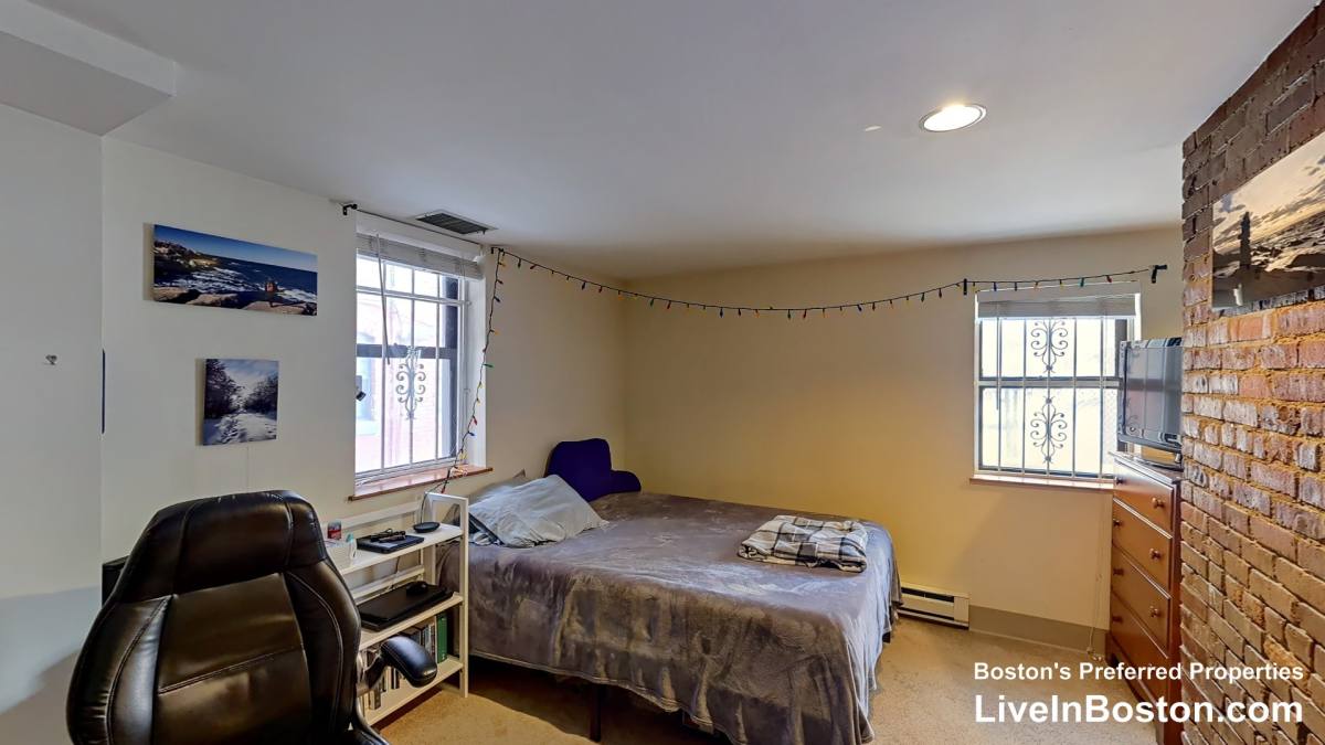 Condo for rent at 111 Gainsborough St #5, Boston, MA 02115